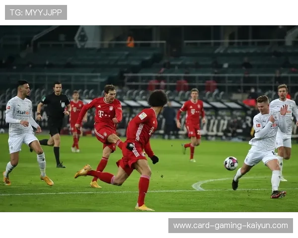 门兴格拉德巴赫—霍夫曼替补上场一脚定胜负